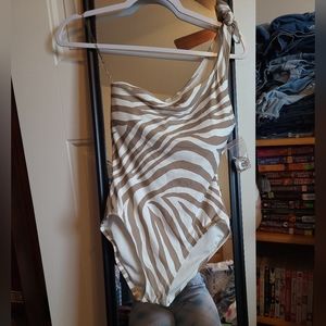 NWT Michael kors One Piece Swimsuit one shoulder
